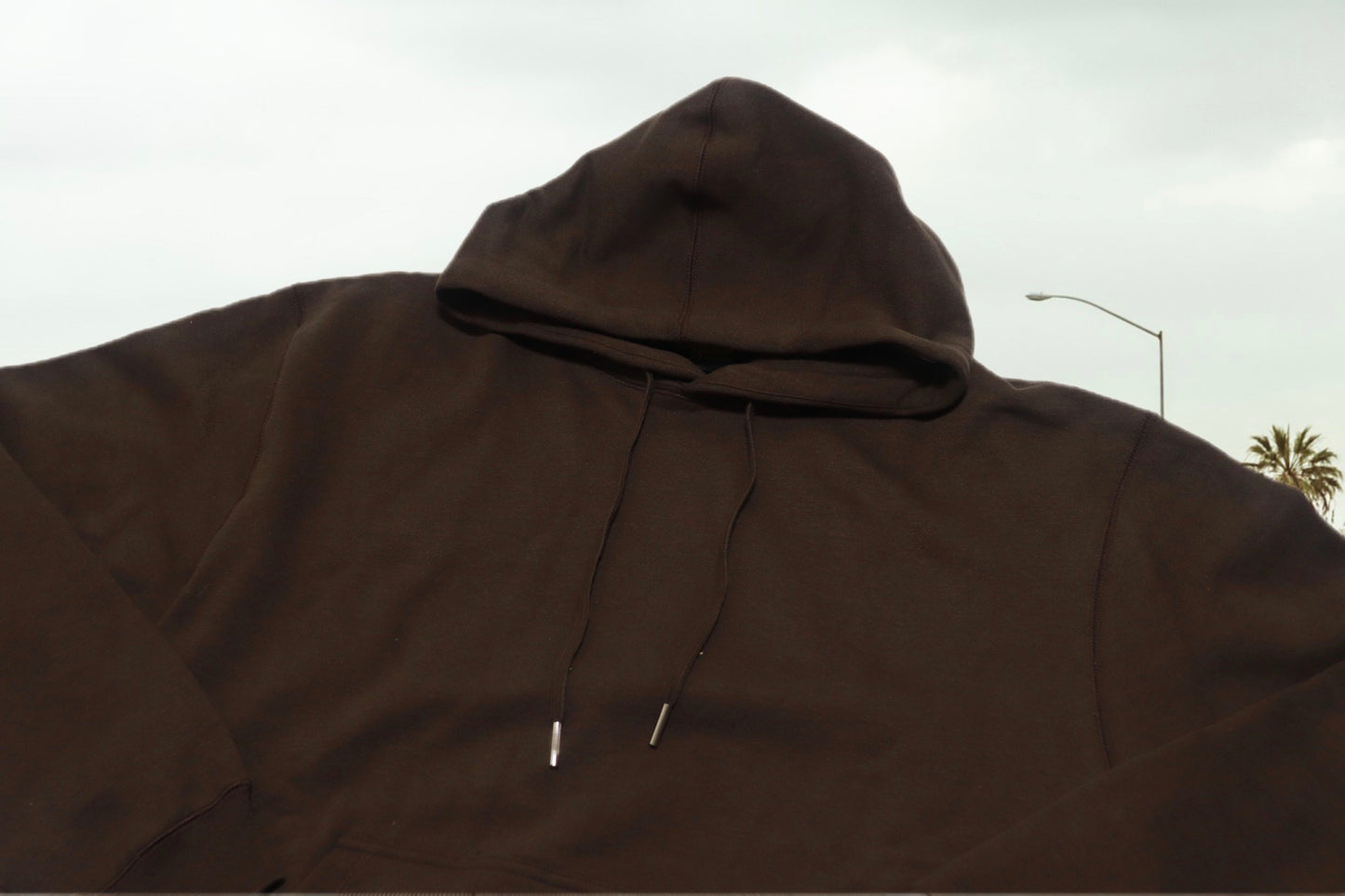 MAISON ARTICLE
PREMIUM FLEECE HOODIE BROWN