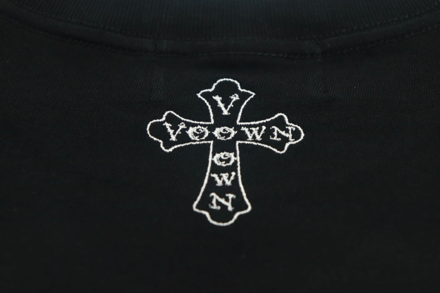 VOOWN Embroidery Cross Long Sleeve Tee