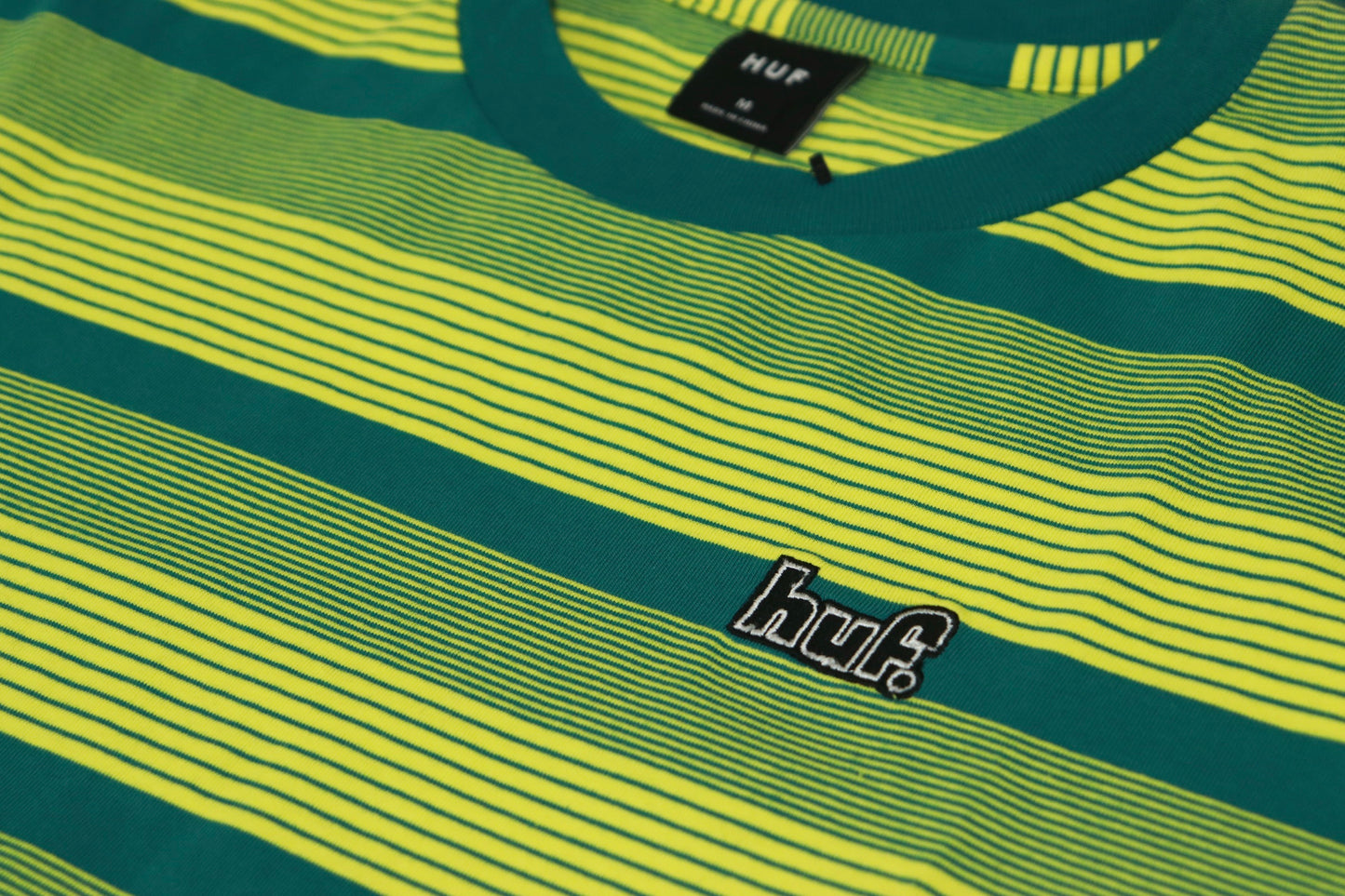 HUF T-shirt