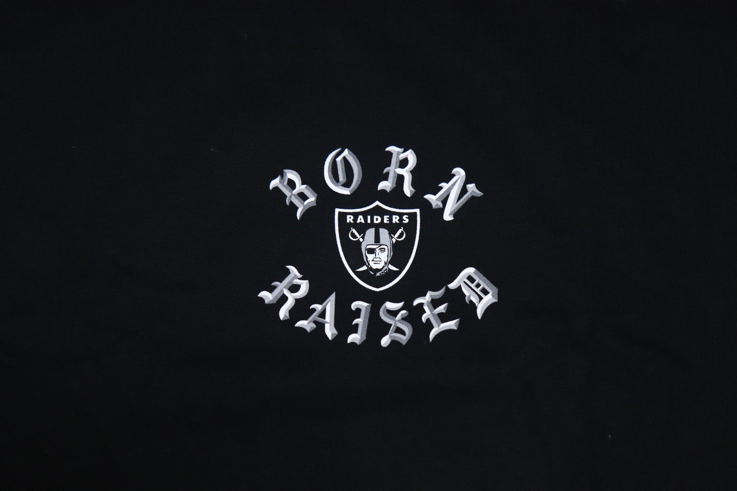 BORN X RAISED + RAIDERS SIGN PAINTER ROCKER TEE