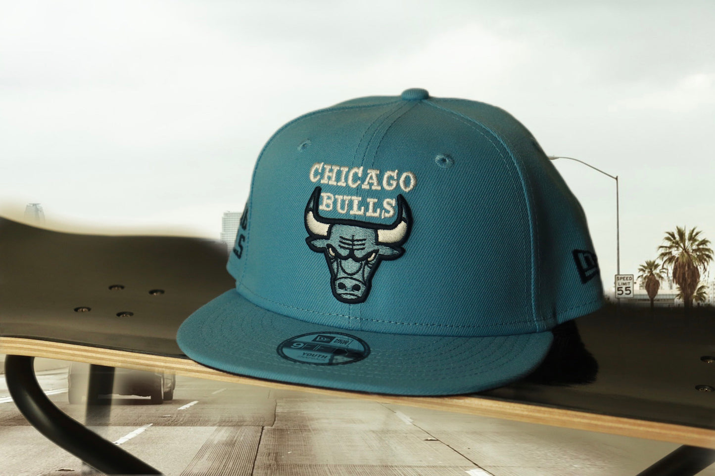 YOUTH NEW ERA9FIFTY Chicago Bulls sky blue snapback cap