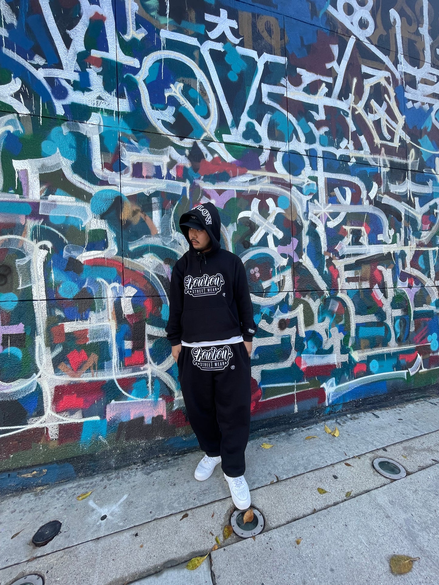 THE STAMP BLACK SWEAT SET UP