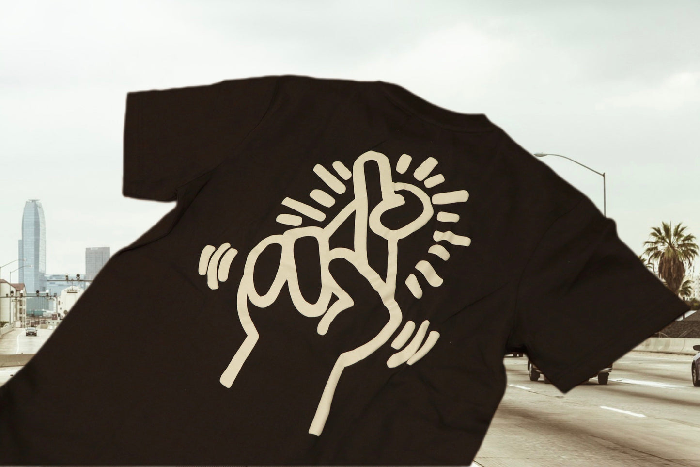 SP X KEITH HARING FINGERS CROSSED SHORT SLEEVE