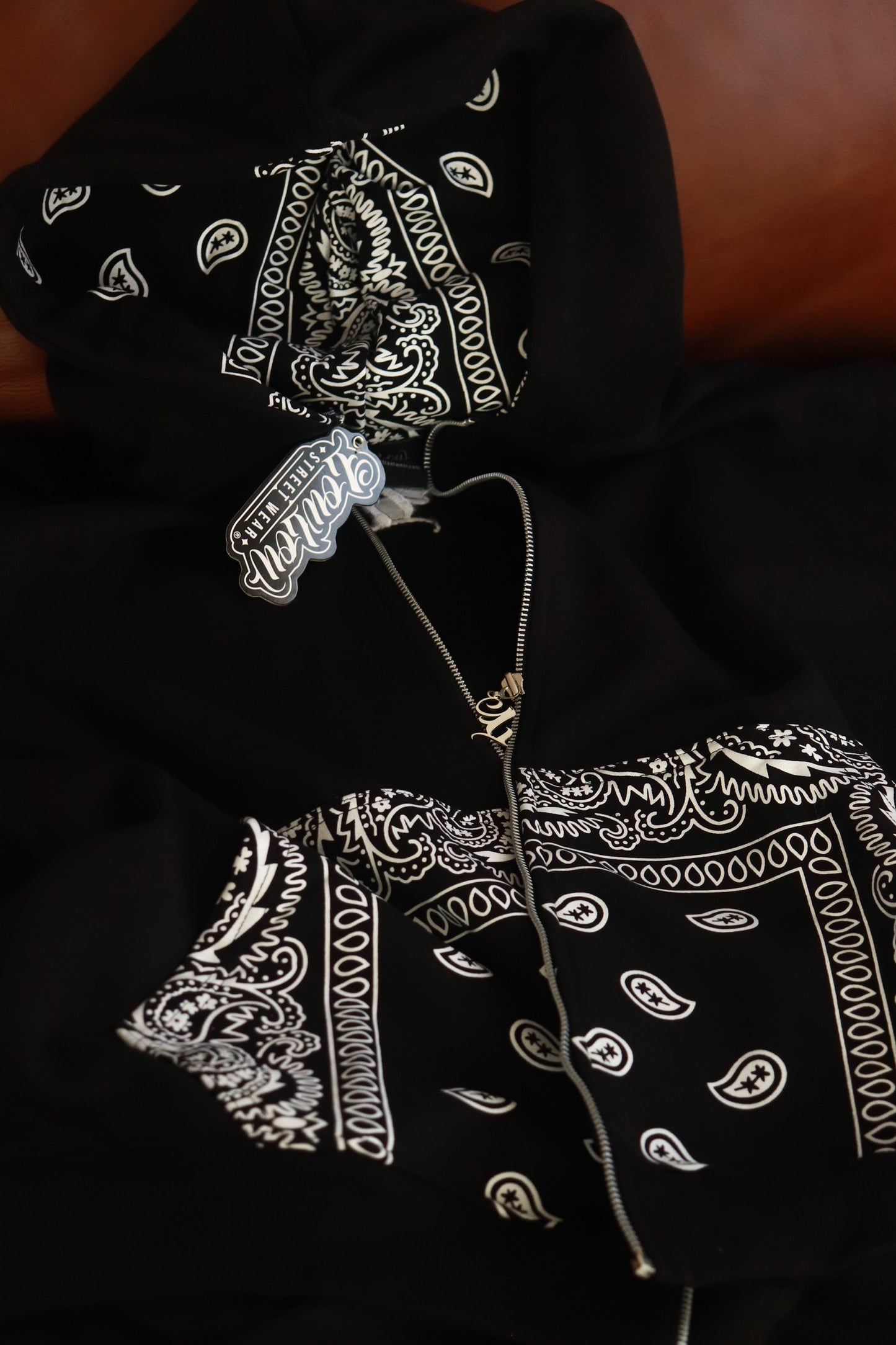 LOWLOW STREETWEAR DARK SIDE ZIPPER