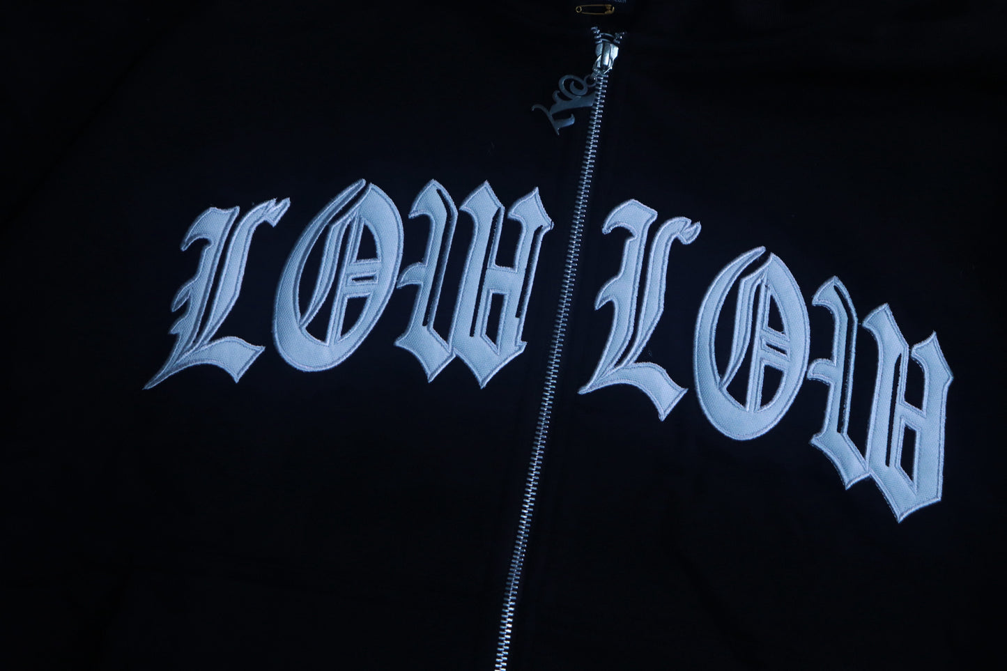 【限定アイテム】LOWLOW STREETWEAR LOWLOW LOGO Sweatsuit Set (Hoodie + Sweatpants)