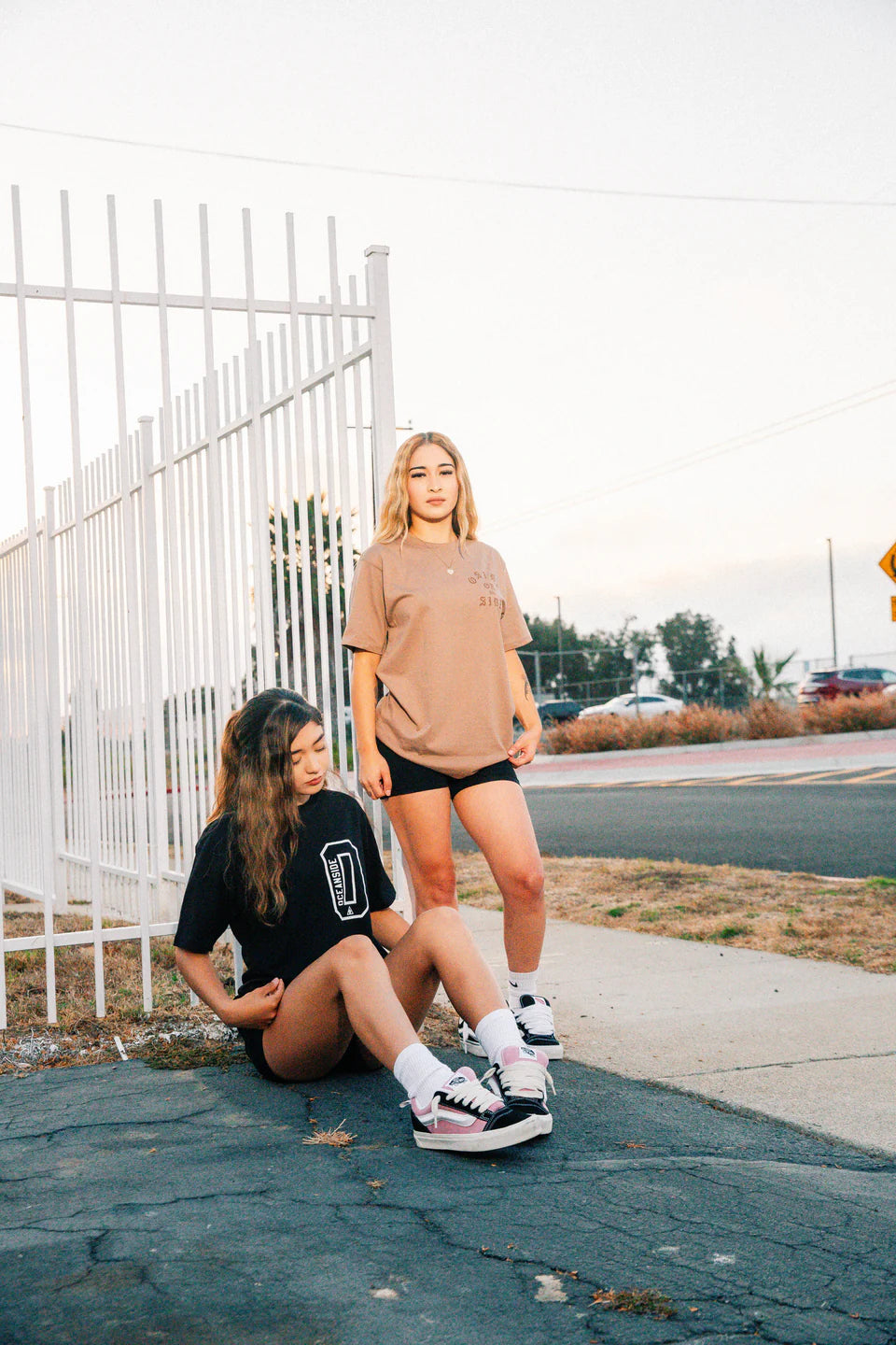 MadStrange Oside or no Side T-Shirt (LATTE)